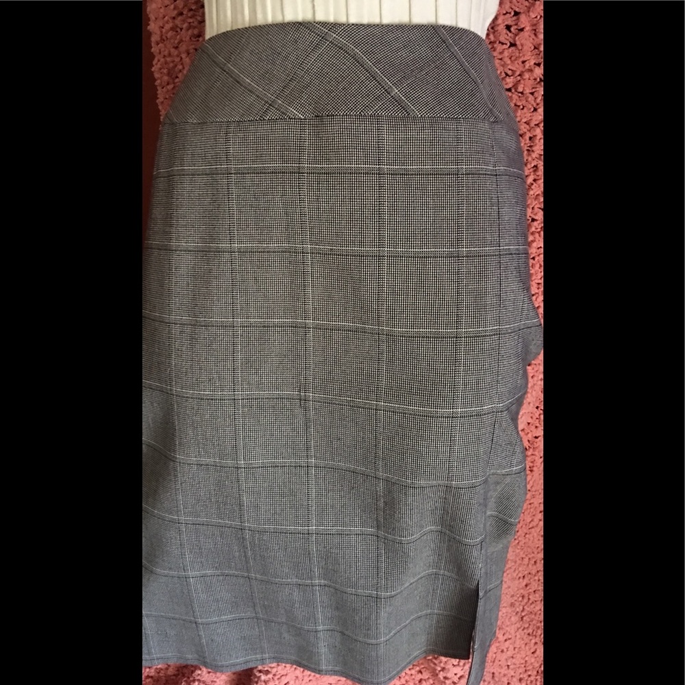 Parisian Signature skirt